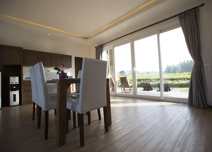 Guest house The Samara & Restaurant